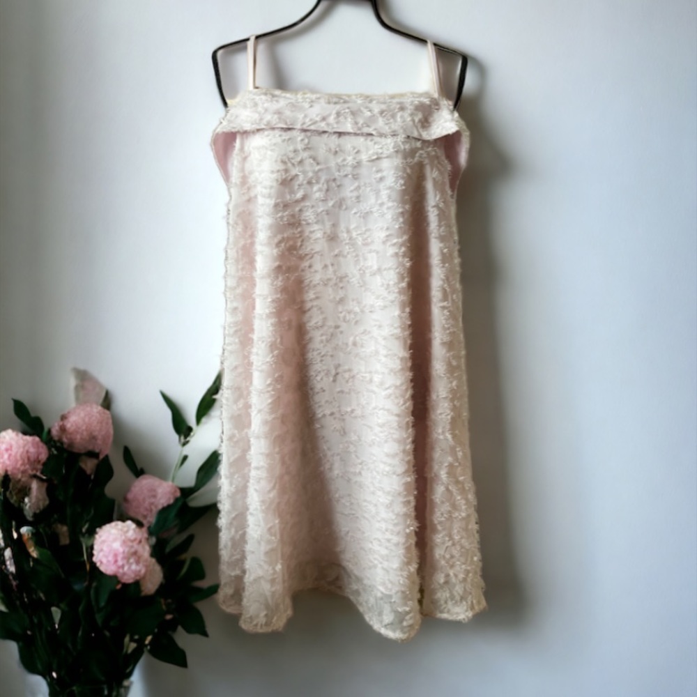 Clover and Sloane Pink Fuzzy Dress Size Large - Picture 6 of 16